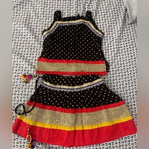 Baby girl indian dress gud for 6 to 12 months